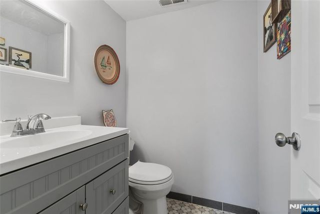 47 Manchester Lane A, West Milford, NJ 07480