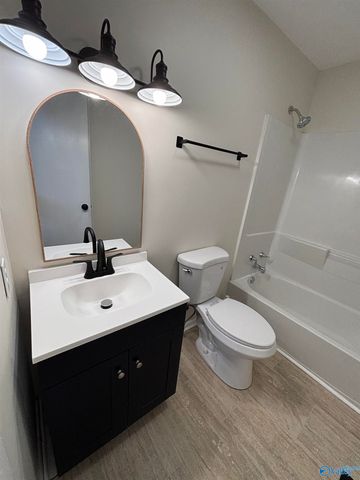 726 Red Hat Road, Decatur, AL 35601