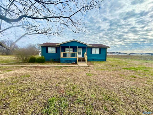 726 Red Hat Road, Decatur, AL 35601