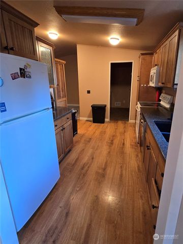 365 Seattle Drive, Port Ludlow, WA 98365