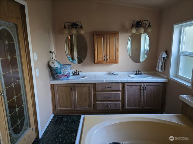 365 Seattle Drive, Port Ludlow, WA 98365