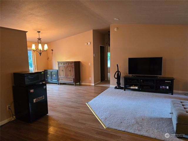 365 Seattle Drive, Port Ludlow, WA 98365