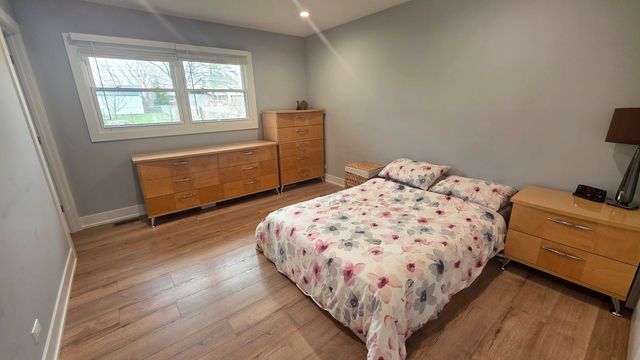 431 Springhill Drive, Roselle, IL 60172