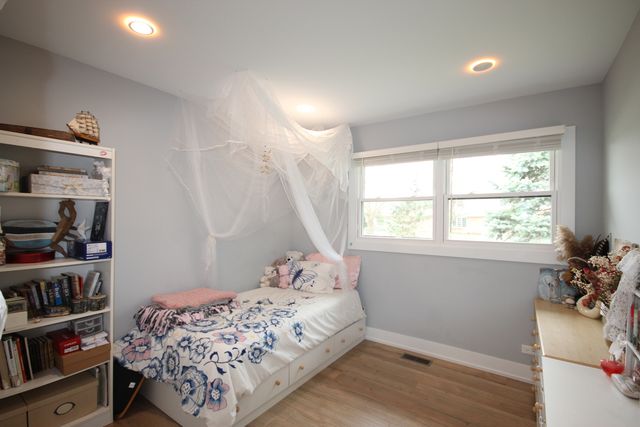 431 Springhill Drive, Roselle, IL 60172