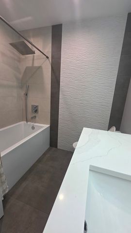 431 Springhill Drive, Roselle, IL 60172