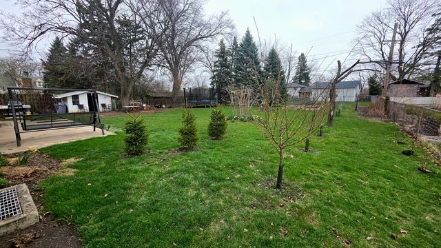 431 Springhill Drive, Roselle, IL 60172