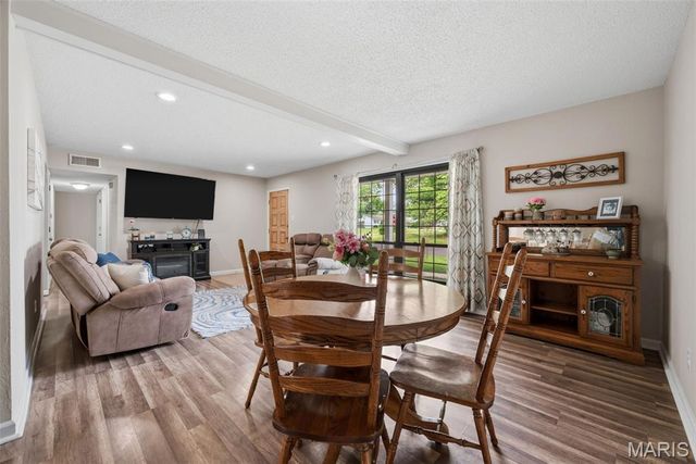 802 Love Drive, O'fallon, MO 63366