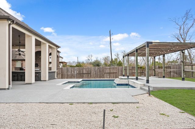 9502 Plaza Terrace Drive, Missouri City, TX 77459