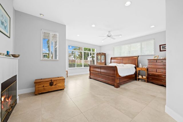 1004 SE 11th Street, Fort Lauderdale, FL 33316