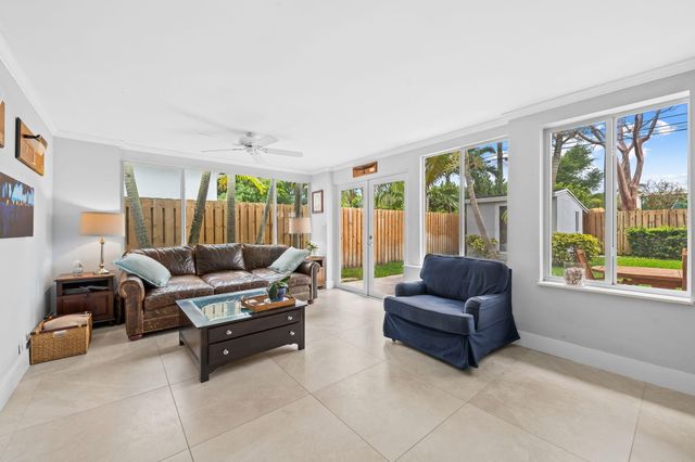 1004 SE 11th Street, Fort Lauderdale, FL 33316