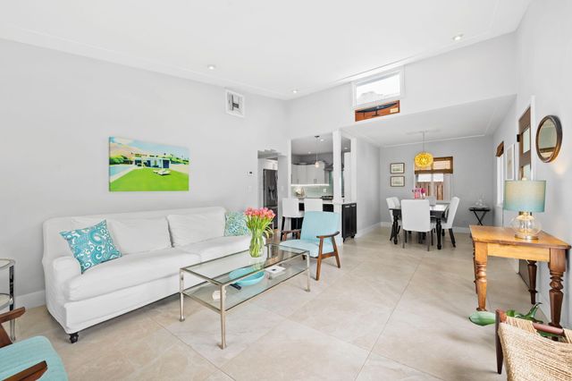 1004 SE 11th Street, Fort Lauderdale, FL 33316