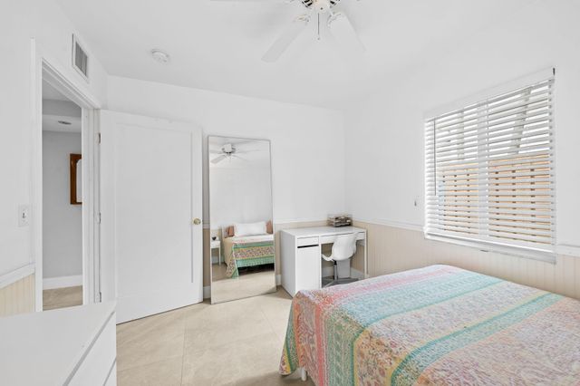 1004 SE 11th Street, Fort Lauderdale, FL 33316