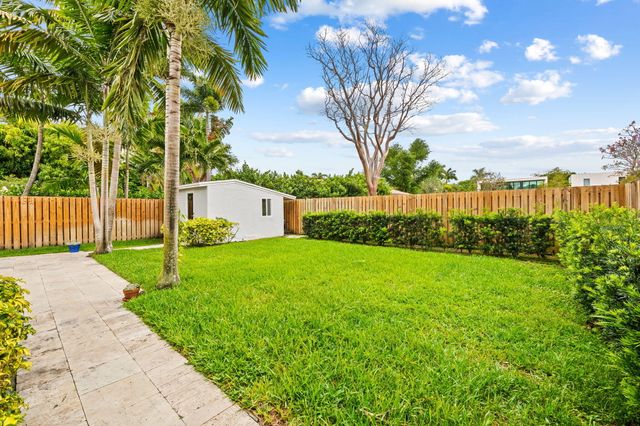 1004 SE 11th Street, Fort Lauderdale, FL 33316