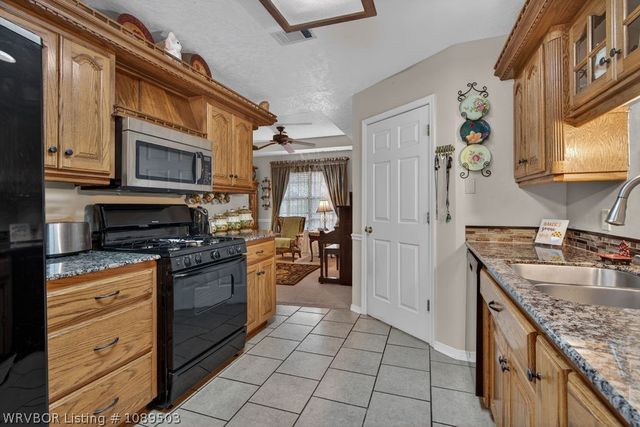 1602 Hunter Hill Drive, Van Buren, AR 72956