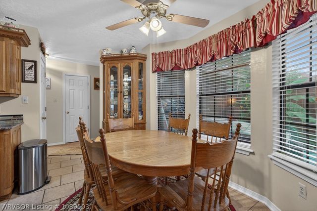 1602 Hunter Hill Drive, Van Buren, AR 72956