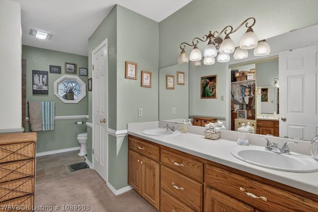 1602 Hunter Hill Drive, Van Buren, AR 72956