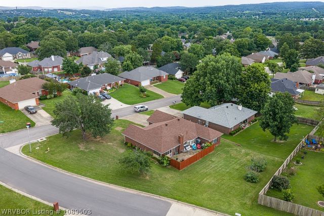 1602 Hunter Hill Drive, Van Buren, AR 72956