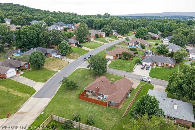 1602 Hunter Hill Drive, Van Buren, AR 72956