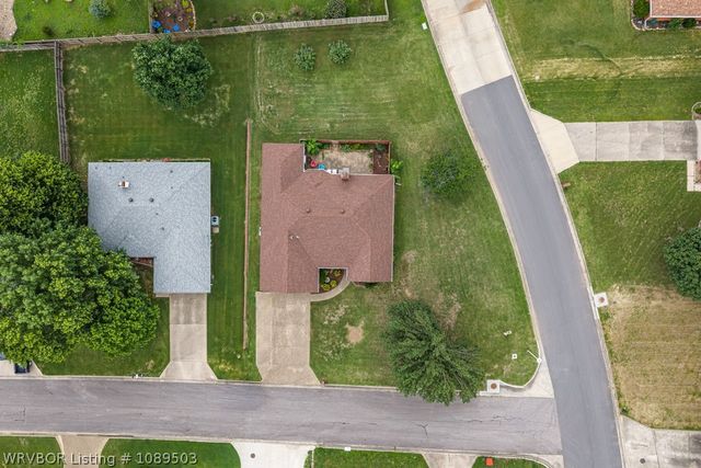 1602 Hunter Hill Drive, Van Buren, AR 72956