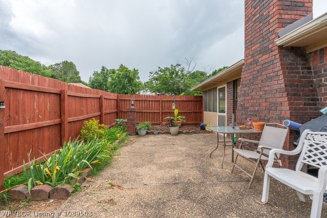1602 Hunter Hill Drive, Van Buren, AR 72956