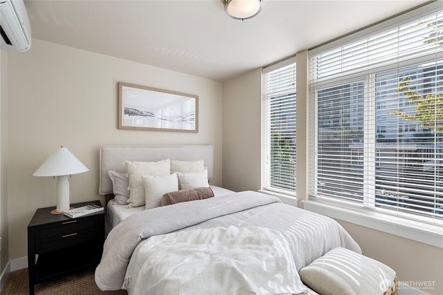 414 NE 73rd Street, Seattle, WA 98115