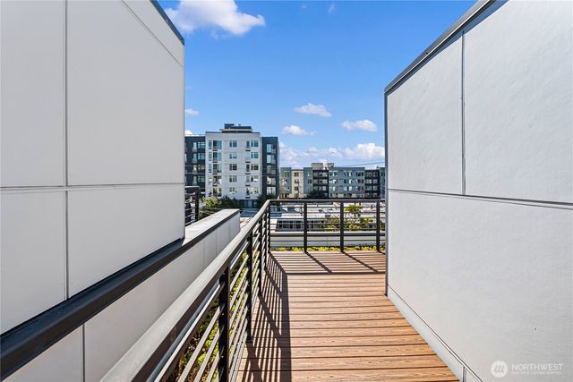 414 NE 73rd Street, Seattle, WA 98115