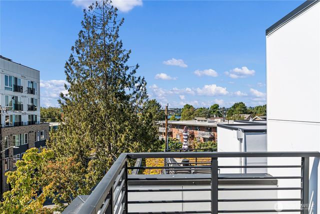 414 NE 73rd Street, Seattle, WA 98115