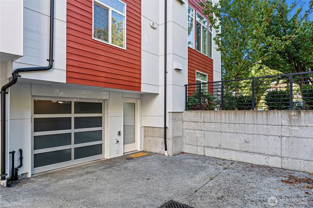 414 NE 73rd Street, Seattle, WA 98115