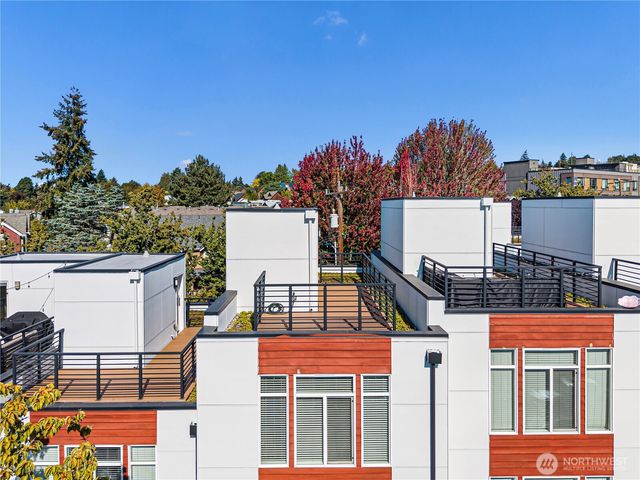 414 NE 73rd Street, Seattle, WA 98115