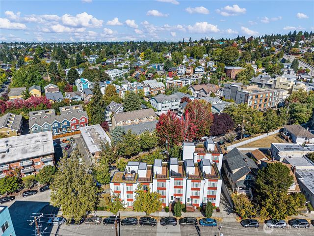 414 NE 73rd Street, Seattle, WA 98115