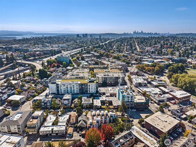 414 NE 73rd Street, Seattle, WA 98115