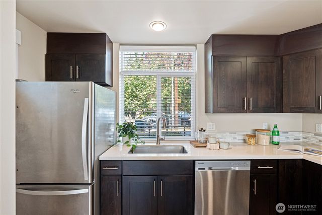 414 NE 73rd Street, Seattle, WA 98115