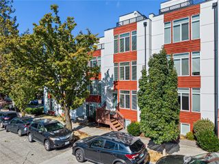 414 NE 73rd Street, Seattle, WA 98115