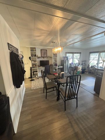 4042 Royal Manor Boulevard, Boynton Beach, FL 33436