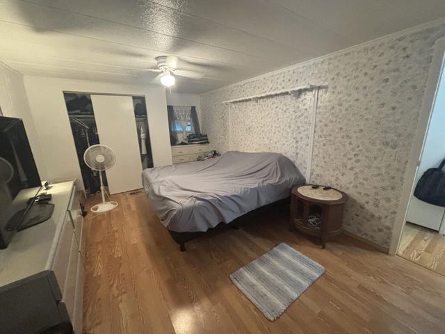 4042 Royal Manor Boulevard, Boynton Beach, FL 33436