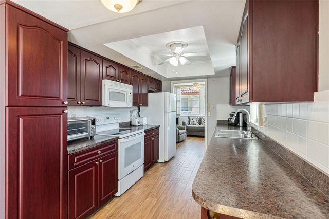 2612 PEARCE DRIVE 301, Clearwater, FL 33764