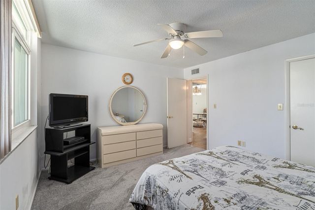 2612 PEARCE DRIVE 301, Clearwater, FL 33764