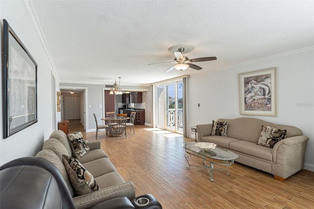 2612 PEARCE DRIVE 301, Clearwater, FL 33764