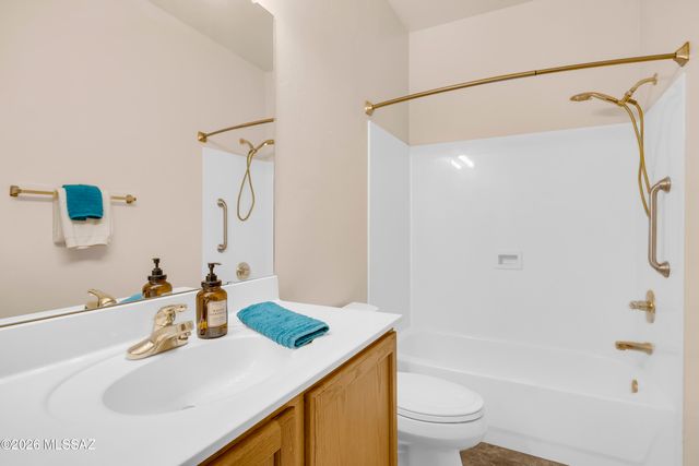 5702 W Treasure Cove Loop, Tucson, AZ 85713