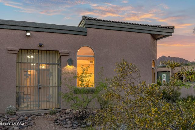 5702 W Treasure Cove Loop, Tucson, AZ 85713
