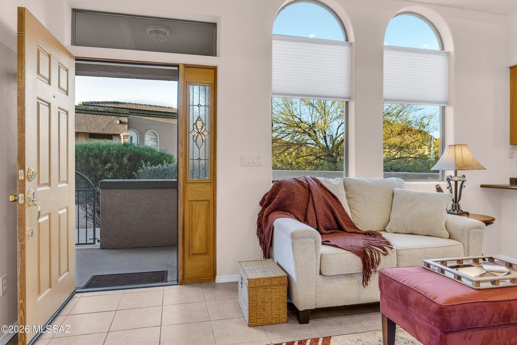 Image 22 of property listing at 5702 W Treasure Cove Loop, Tucson, AZ 85713