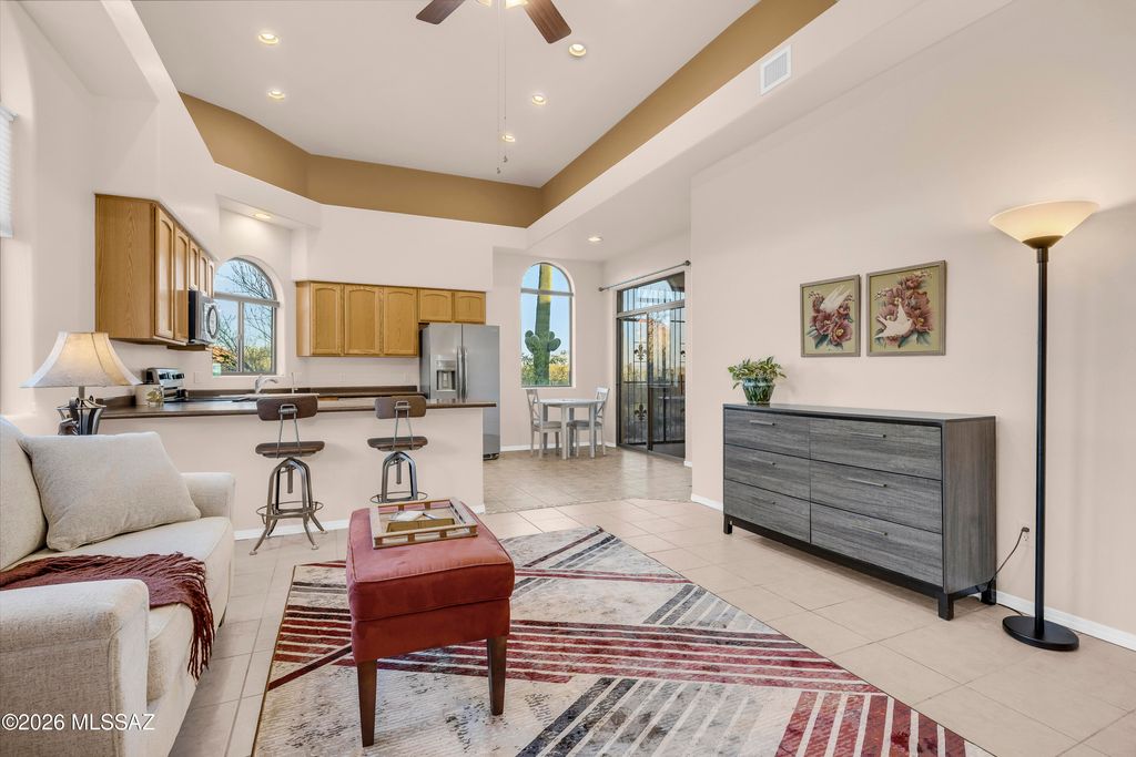 Image 24 of property listing at 5702 W Treasure Cove Loop, Tucson, AZ 85713