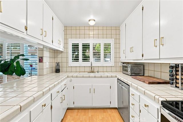 3030 Merrill Drive 3, Torrance, CA 90503