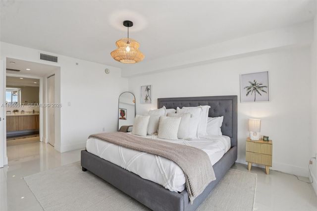 1100 100th St 703, Bay Harbor Islands, FL 33154