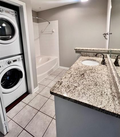 5353 Memorial Drive 1078, Houston, TX 77007