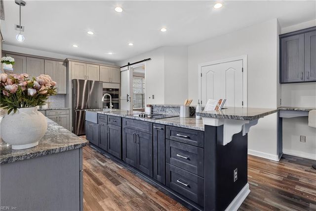 2413 Caitlan Loch LN, Virginia Beach, VA 23456