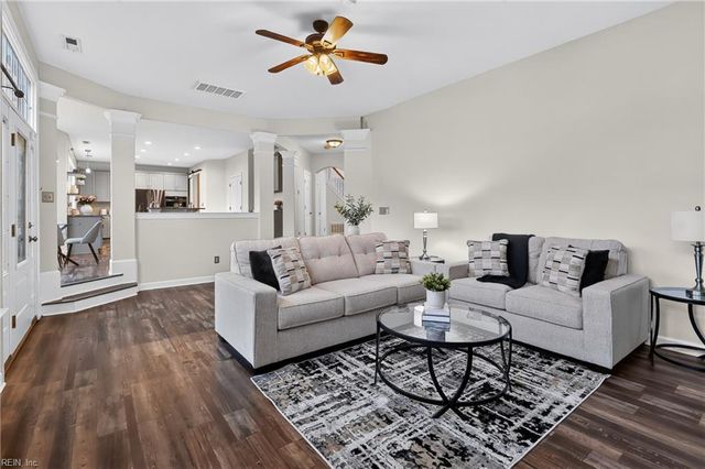 2413 Caitlan Loch LN, Virginia Beach, VA 23456