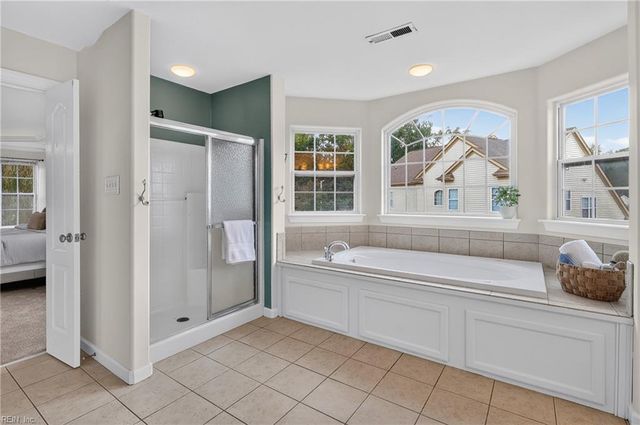 2413 Caitlan Loch LN, Virginia Beach, VA 23456