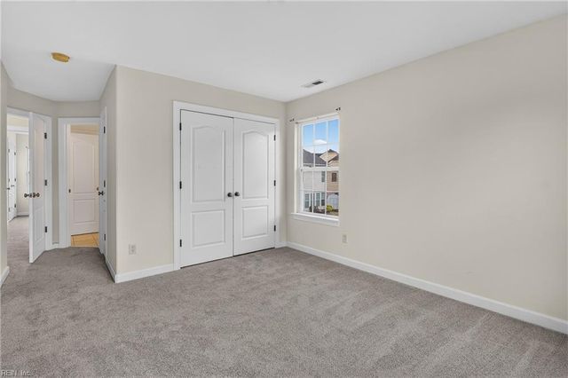 2413 Caitlan Loch LN, Virginia Beach, VA 23456
