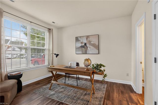 2413 Caitlan Loch LN, Virginia Beach, VA 23456